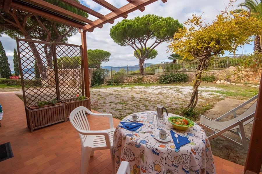 Residence Le Grazie Est Каполивери Экстерьер фото
